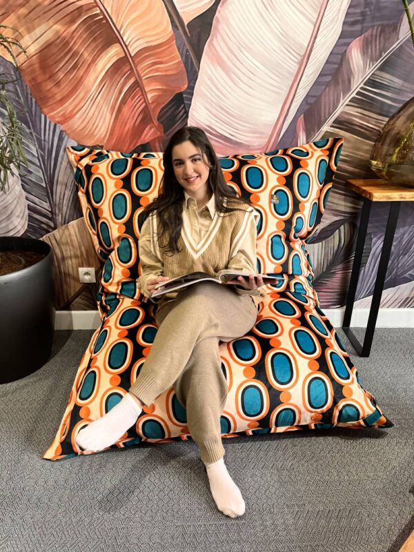 Retro Chic - Image 5